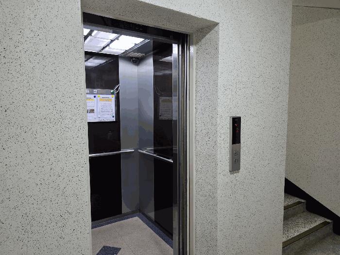 부산광역시 수영구 망미동 880-84 망미한신아파트 103동 2층203호 아파트 경매 사진 4