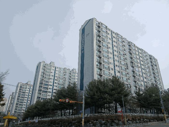 충청남도 천안시 서북구 백석동 890 그린빌2차아파트 202동 2층201호 아파트 경매 사진 1