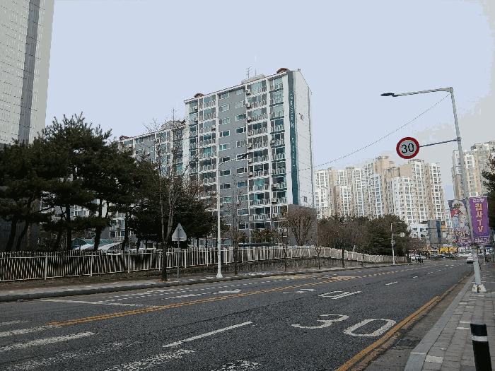 충청남도 천안시 서북구 백석동 890 그린빌2차아파트 202동 2층201호 아파트 경매 사진 2