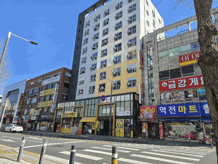 충청남도 천안시 동남구 대흥동 20-9 이지스테이천안 1층101호 근린상가 경매 사진 1