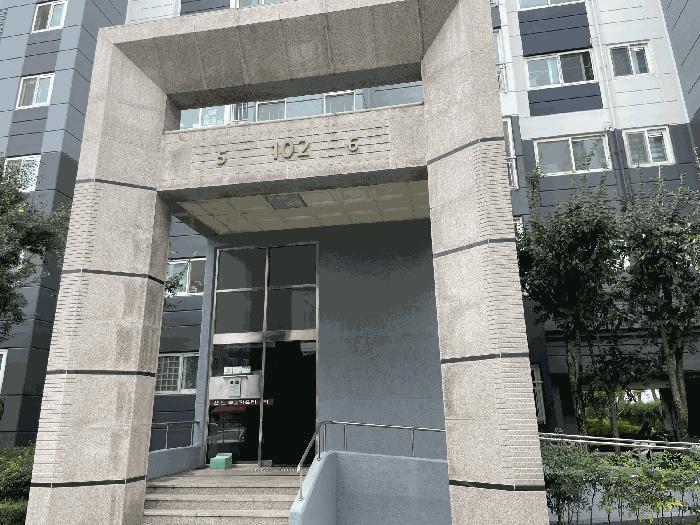 전북특별자치도 완주군 봉동읍 둔산리 871-1 라송 센트럴카운티 102동 2층206호 아파트 경매 사진 3