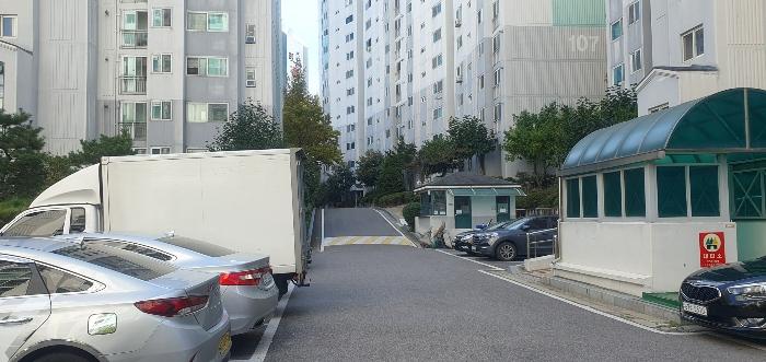서울특별시 은평구 갈현로1길 31, 103동 14층1401호 (신사동,한신휴플러스)구) 서울특별시 은평구 신사동 365 아파트 경매 사진 2