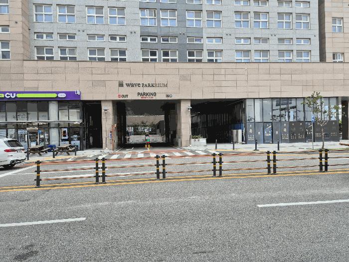 경기도 시흥시 정왕동 2697 시흥엠티브이웨이브파크리움주건축물제1동 1층107호 근린상가 경매 사진 3