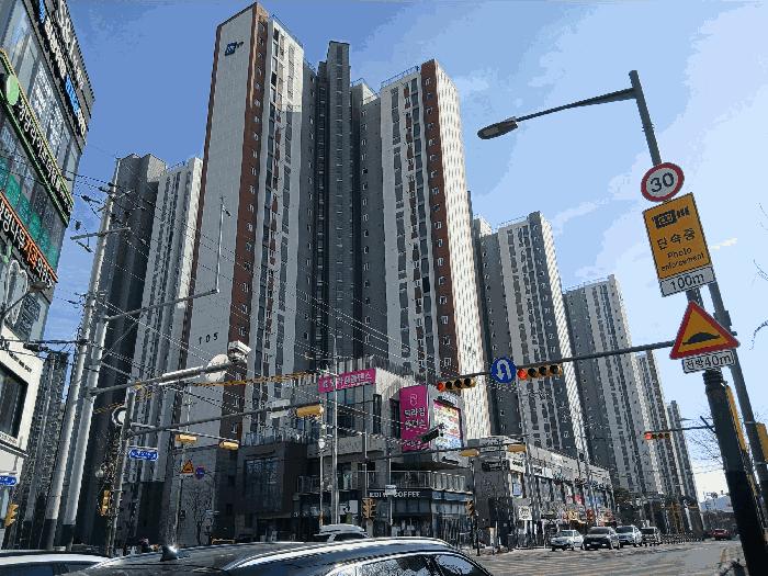 충청남도 천안시 동남구 청당동 1005 행정타운센트럴두산위브 107동 16층1604호 아파트 경매 사진 1