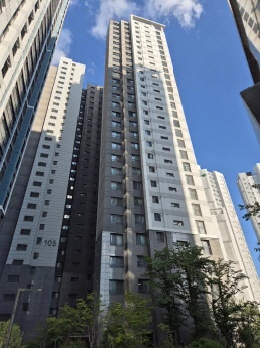 울산광역시 남구 번영로16번길 14, 105동 23층2302호 (야음동,번영로하늘채센트럴파크)구) 울산광역시 남구 야음동 943 아파트 경매 사진 2