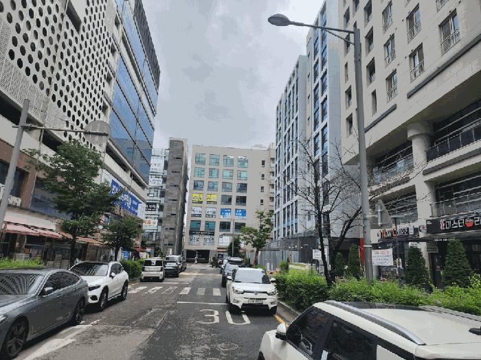 인천광역시 서구 청라동 152-7 청라아리스타 3층303호 근린상가 경매 사진 2
