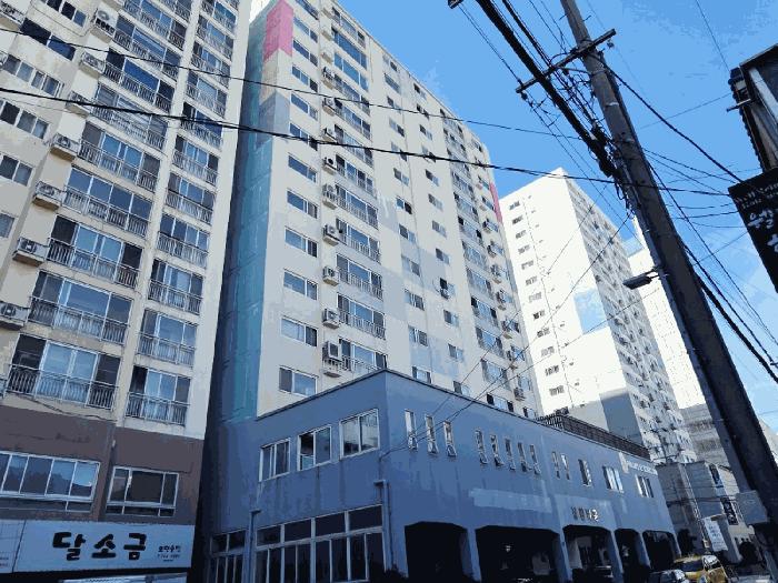 제주특별자치도 제주시 연동 2325-5 장원타운아파트 7층702호 아파트 경매 사진 1