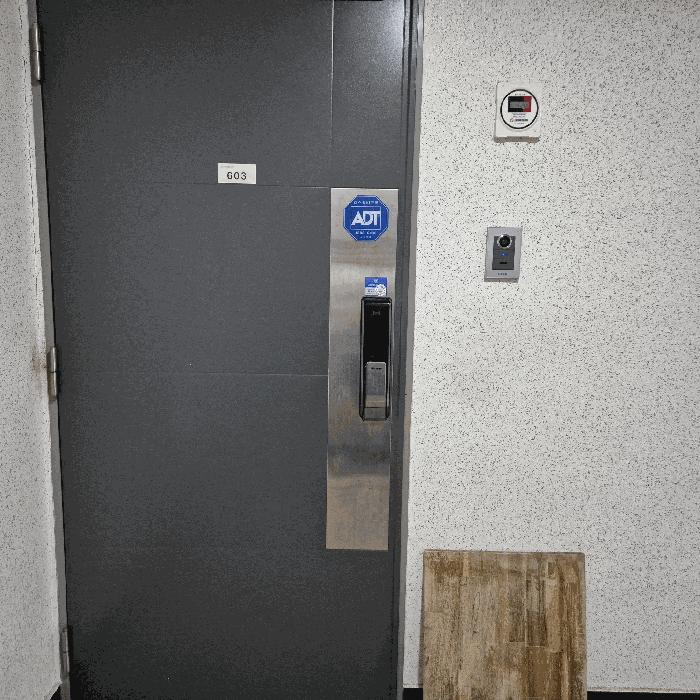 부산광역시 서구 충무동1가 26-4 충무에코팰리스2차 6층603호 아파트 경매 사진 1