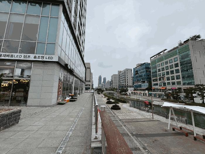 인천광역시 서구 청라동 167-23 청라월드메르디앙커낼웨이 3층301호 오피스텔 경매 사진 1