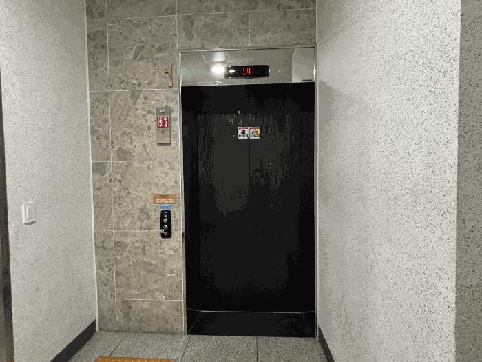 인천광역시 서구 청라동 167-23 청라월드메르디앙커낼웨이 3층301호 오피스텔 경매 사진 2