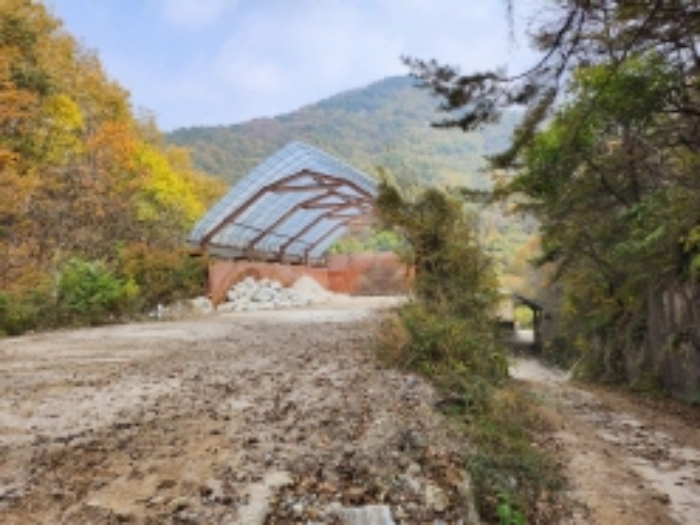 충청북도 제천시 금성면 월굴리 4 외 3필지 공장 경매 사진 1