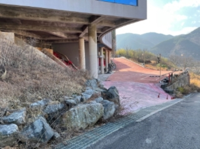 경상남도 하동군 적량면 동리 993-2 외 15필지 교육연구시설 경매 사진 3