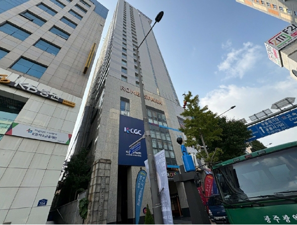 광주 동구 금남로4가 79-1, 17층1703호 (금남로4가,로머스파크주건축물) 외 2필지 오피스텔(상업) 경매 사진 1