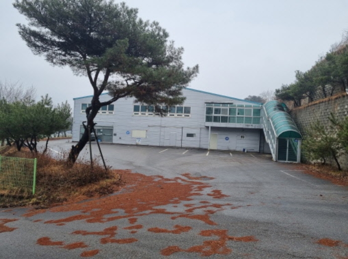 충청남도 천안시 동남구 동면 화계리 199-1 2동호 공장 경매 사진 1