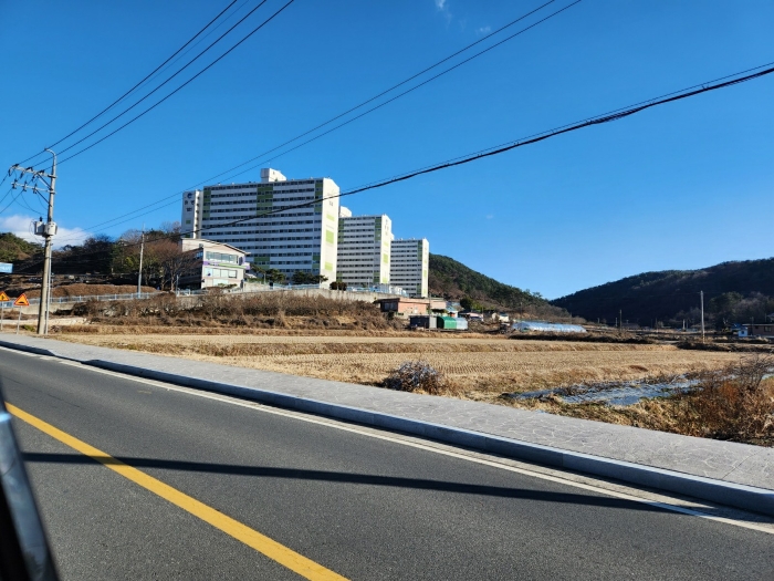 경남 사천시 사천읍 구암리 519, 104동 1층101호 (원광이안애아파트) 외 1필지 아파트 경매 사진 2