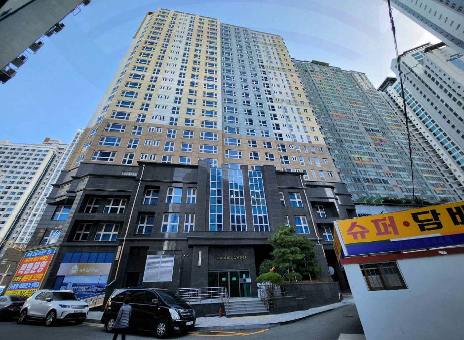 부산 해운대구 중동 1199-4, 4층403호 (중동,럭키골든스위트) 아파트 경매 사진 2
