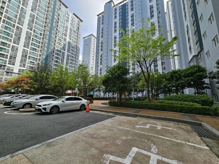 부산 동래구 사직동 1017, 108동 24층2403호 (사직동,사직쌍용예가) 아파트 경매 사진 3