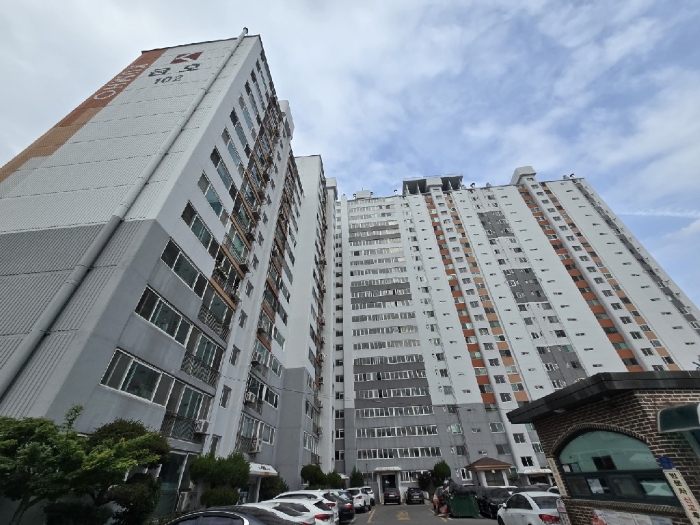 광주 남구 방림동 466-3, 제101동제102동 제20층 제2008호 (방림동,금호맨션) 외 3필지 아파트 경매 사진 3