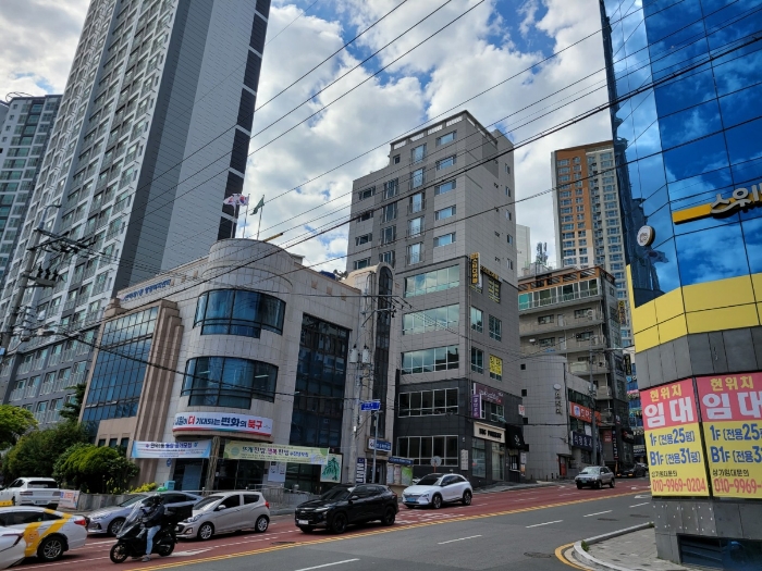 부산 북구 만덕동 830-32, 7층702호 (만덕동,금정산드림타워) 외 1필지 다세대주택 경매 사진 5