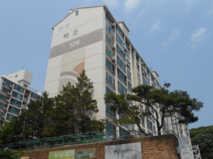 충북 청주시 흥덕구 신봉동 310, 106동 8층 805호 (신봉동,신봉동삼정백조아파트) 외 1필지 아파트 경매 사진 1