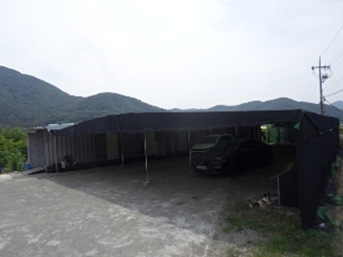 경상남도 밀양시 무안면 양효리 242 외 1필지 동물및식물관련시설 경매 사진 2