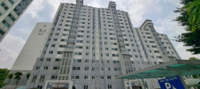 경기 양주시 백석읍 가업리 103-1, 506동 7층705호 (동화5차옥시죤아파트) 외 2필지 아파트 경매 사진 1