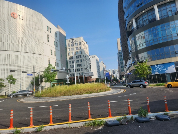 경기 김포시 구래동 6871-60, 8층819호 (구래동,샹보르영무파라드김포한강1동) 외 1필지 지식산업센터 경매 사진 7