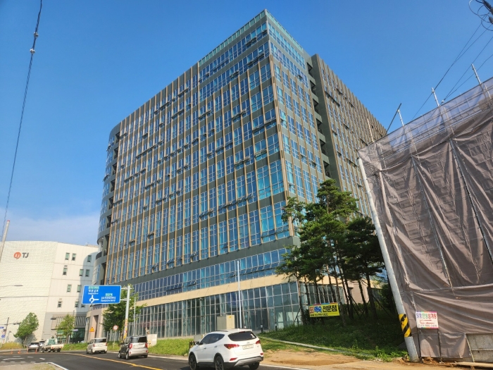 경기 김포시 구래동 6871-60, 8층819호 (구래동,샹보르영무파라드김포한강1동) 외 1필지 지식산업센터 경매 사진 8
