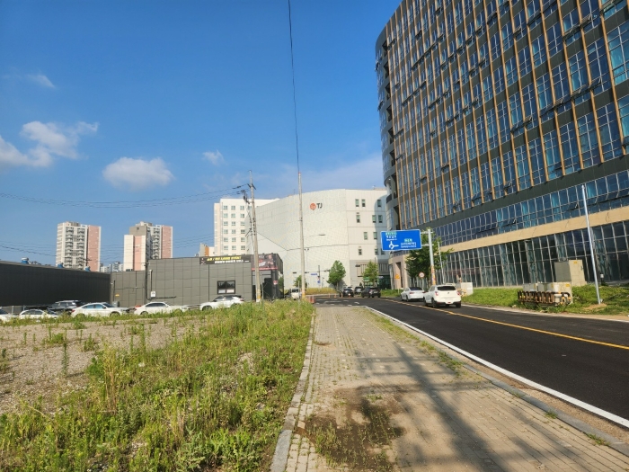 경기 김포시 구래동 6871-60, 8층819호 (구래동,샹보르영무파라드김포한강1동) 외 1필지 지식산업센터 경매 사진 10