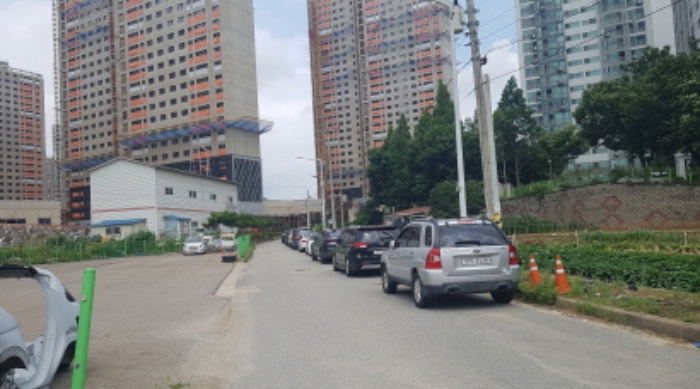 경기도 안성시 공도읍 양기리 352-4 외 5필지 도로 경매 사진 1