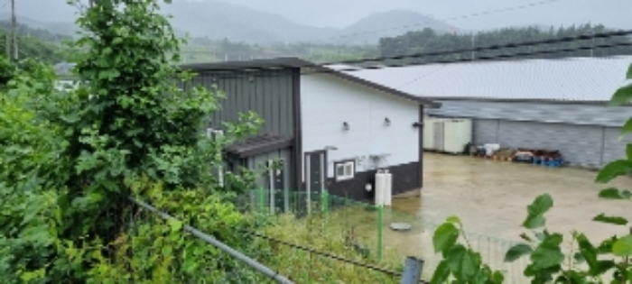 전북특별자치도 장수군 계북면 원촌리 302-1 외 8필지 동물및식물관련시설 경매 사진 7