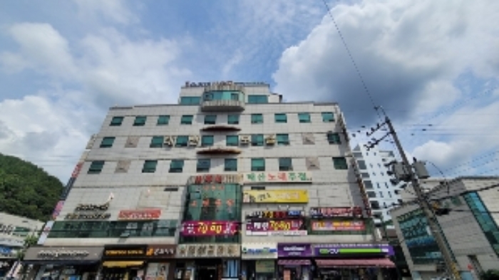 경남 창원시 마산회원구 내서읍 중리 1042-6, 3층301호 (태산프라자) 외 2개호 근린상가 경매 사진 1