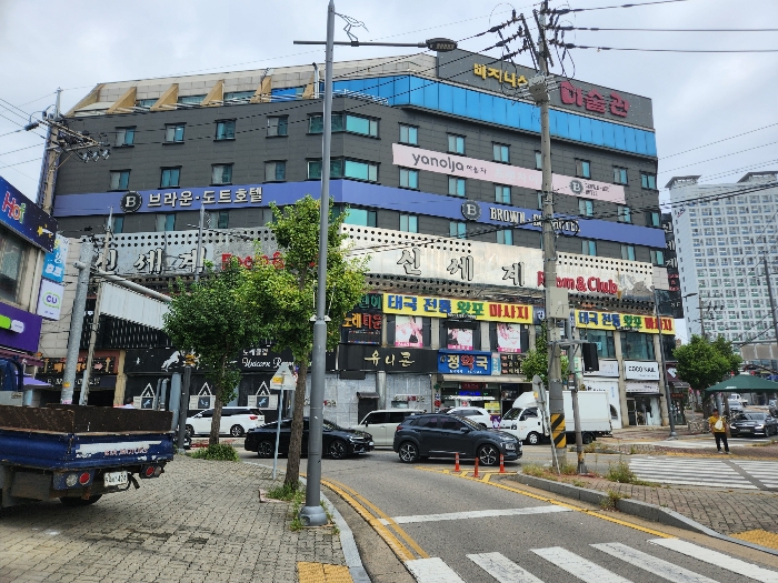충청남도 서산시 읍내동 101-1 케이제이씨서산프라자 3층301호 외 6필지 근린상가 경매 사진 6