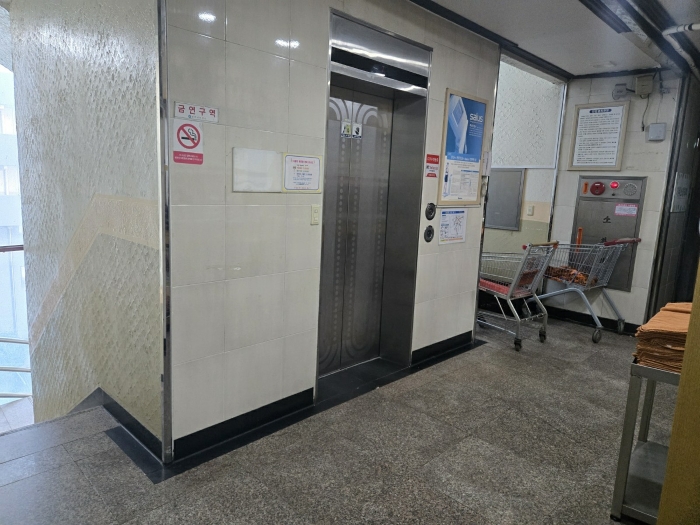 경남 진주시 금산면 장사리 1000, 136동 3층301호 (금산흥한골든빌) 외 7필지 근린상가 경매 사진 9
