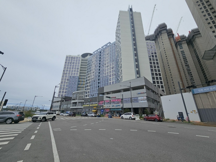 인천 서구 경서동 경서3구역도시개발지구25블록2로트, 청라로데오시티포레안 2층208호 근린상가 경매 사진 5