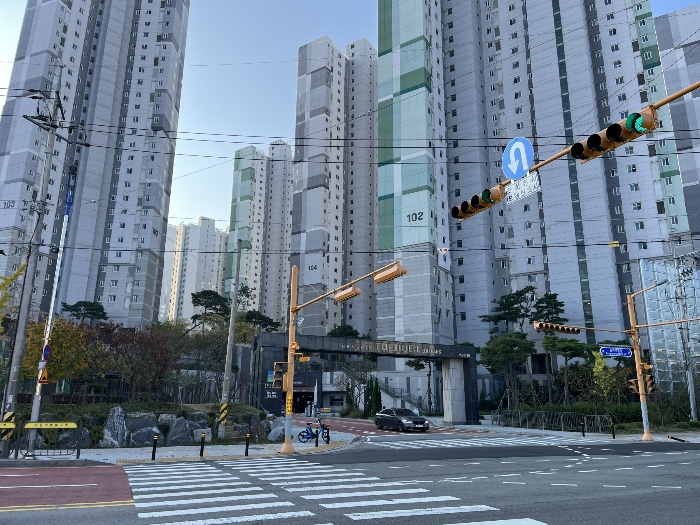 경기 화성시 효행구 봉담읍 와우리 602, 101동 18층1803호 (봉담한신더휴에듀파크) 외 1필지 아파트 경매 사진 10