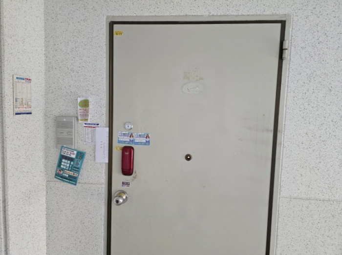 충남 천안시 동남구 신부동 861, 107동 3층302호 (신부동,우방아파트) 외 2필지 아파트 경매 사진 6