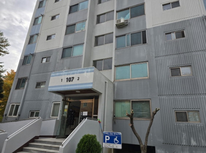 충남 천안시 동남구 신부동 861, 107동 3층302호 (신부동,우방아파트) 외 2필지 아파트 경매 사진 7