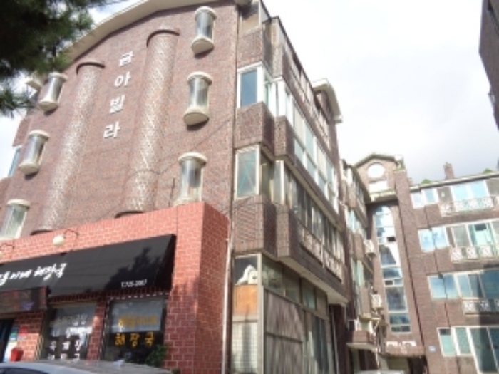 제주특별자치도 제주시 건입동 872-1, 3층304호 외 1필지 연립주택 경매 사진 1