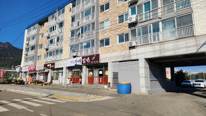 경남 고성군 거류면 당동리 81-7, 지하층상가-101호 (까치빌라) 외 1필지 근린상가 경매 사진 4