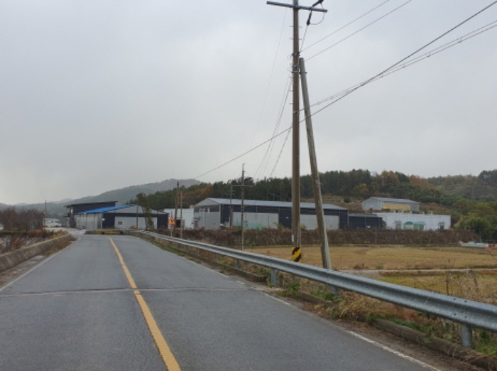 전라남도 강진군 마량면 수인리 산143-6 외 1필지 공장 경매 사진 2