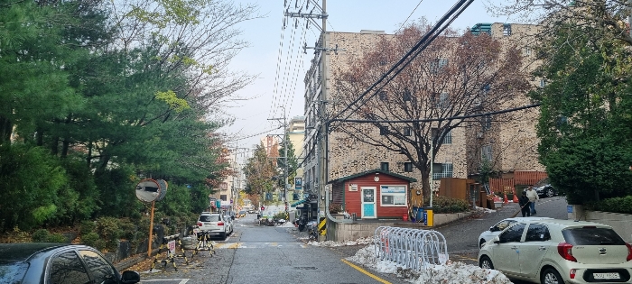 경기 수원시 팔달구 인계동 303-3, 1동 3층311호 (인계동,수정아파트) 외 3필지 아파트 경매 사진 8