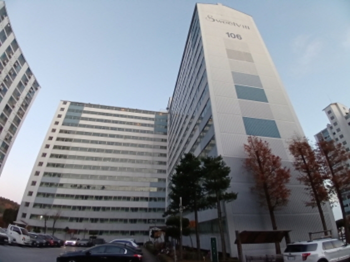 충남 서산시 음암면 부산리 527-1, 106동 15층1507호 (한성스위트빌) 외 2필지 아파트 경매 사진 1