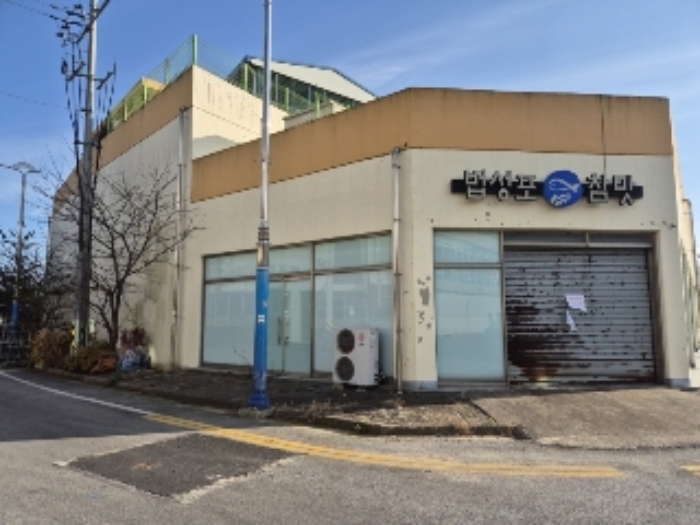 전남 영광군 법성면 진내리 1011, 1층101호 외 14개호 근린상가 경매 사진 1