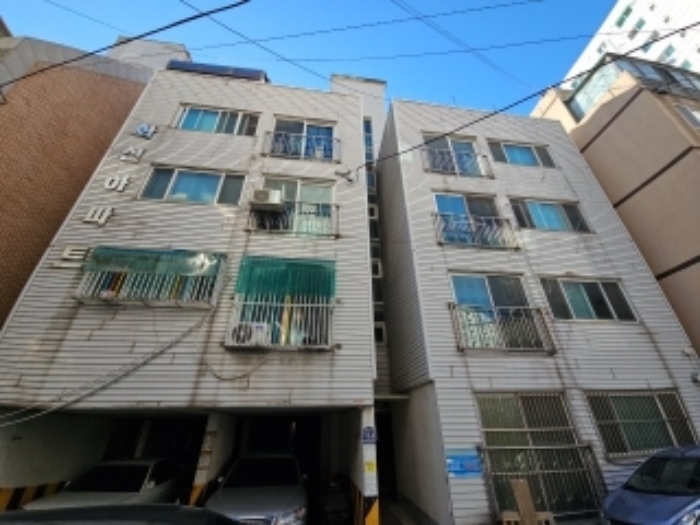 인천 부평구 부평동 149-11, 5층502호 (부평동,화신아파트) 외 1필지 아파트 경매 사진 1