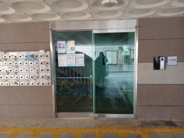 충남 서산시 읍내동 28-1, 2층202호 외 2필지 연립주택 경매 사진 1