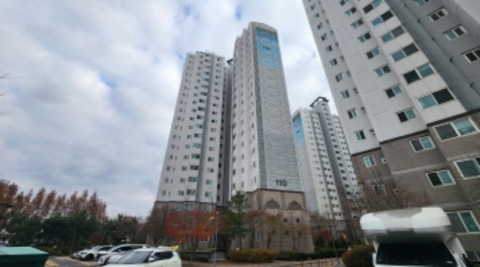 전북특별자치도 군산시 수송동 830-1, 110동 12층1203호 (수송동,군산수송세영리첼아파트) 아파트 경매 사진 3