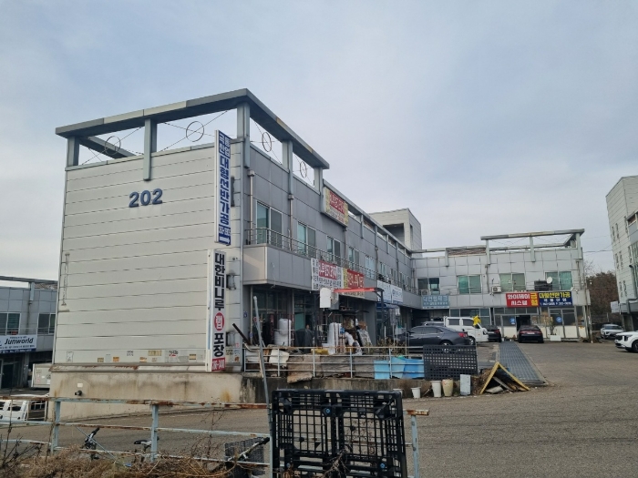 경기 화성시 만세구 팔탄면 율암리 580-7, 202동 지층124호 (발안현대공구타운) 근린상가 경매 사진 4