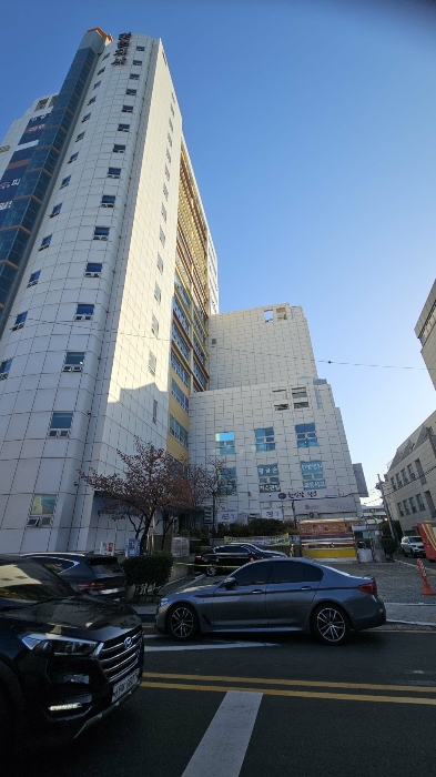 부산 동래구 온천동 1439-3, 1층105호 (온천동,이센타워) 외 1개호 외 3필지 근린상가 경매 사진 7