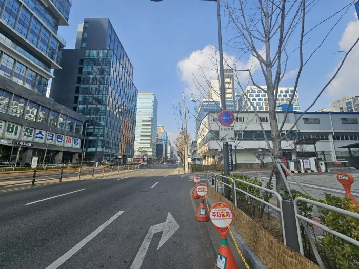 서울 금천구 가산동 327-5, 제3층 제323호 (가산동, 지밸리더리브스마트타워) 지식산업센터 경매 사진 7